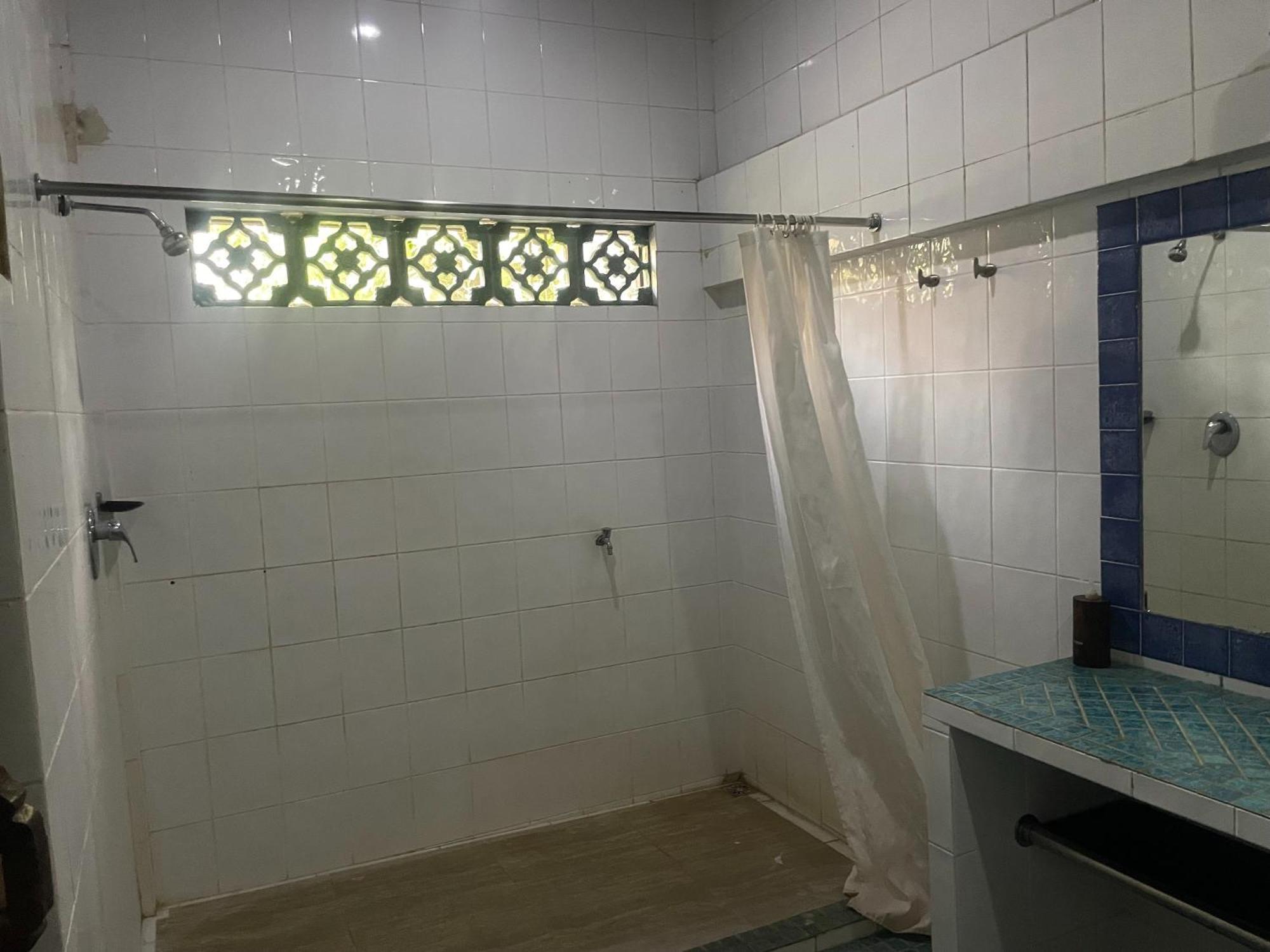 فندق Graha Madesimon Ketewel المظهر الخارجي الصورة